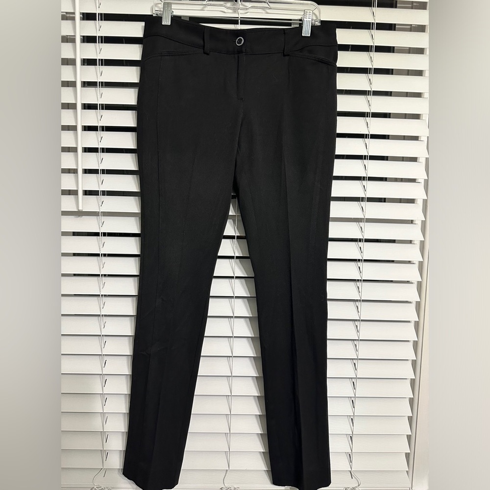 #6). White H. Black M. Stretch Black pants slim leg Size 6R